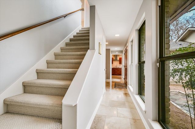 7009 Danwood DR, Austin, TX 78759