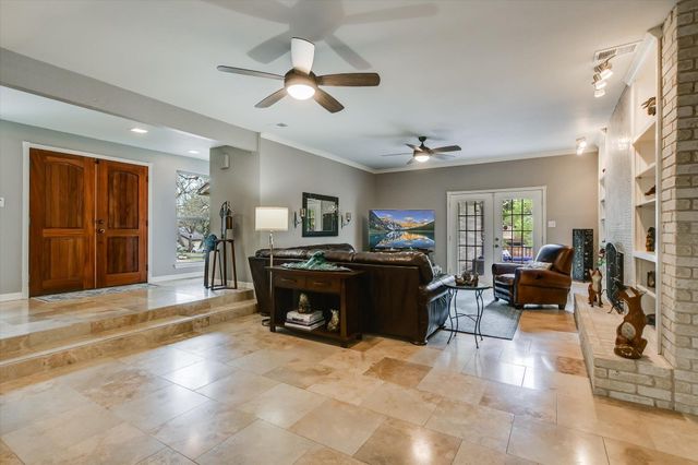 7009 Danwood DR, Austin, TX 78759