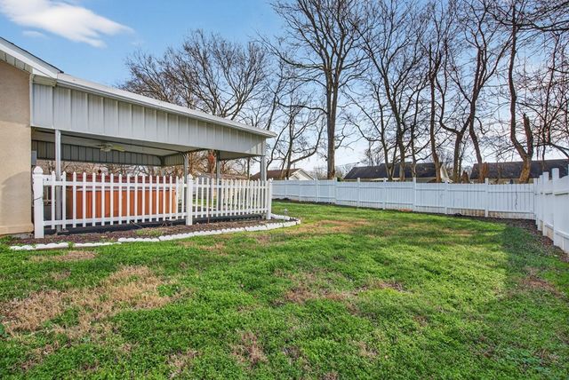 1211 Patton Placd, Oak Grove, KY 42262