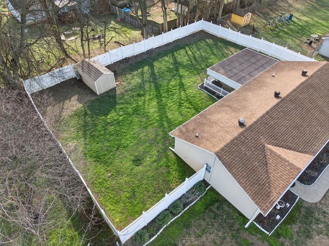 1211 Patton Placd, Oak Grove, KY 42262