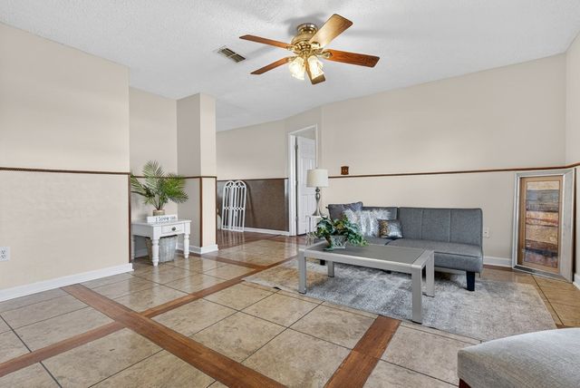 1211 Patton Placd, Oak Grove, KY 42262