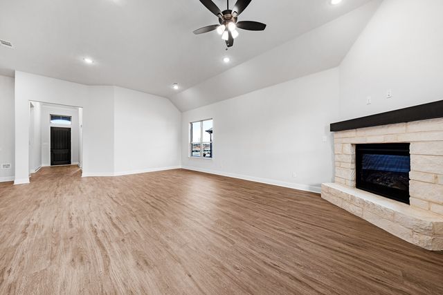 525 Cristo Range, Greenville, TX 75402