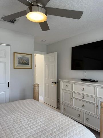 11704 Dove Hollow Avenue, Boynton Beach, FL 33437