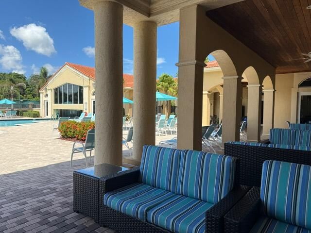 11704 Dove Hollow Avenue, Boynton Beach, FL 33437