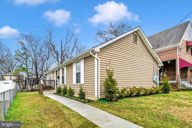 1015 48TH PL NE, Washington, DC 20019