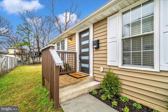 1015 48TH PL NE, Washington, DC 20019