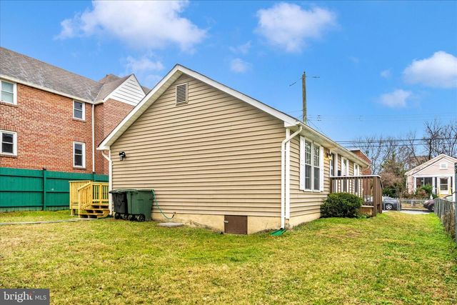 1015 48TH PL NE, Washington, DC 20019