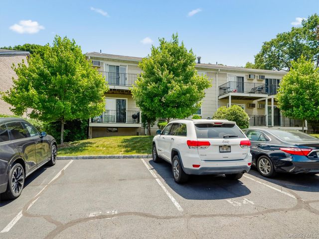 316 Parkside Drive 316, Suffern, NY 10901