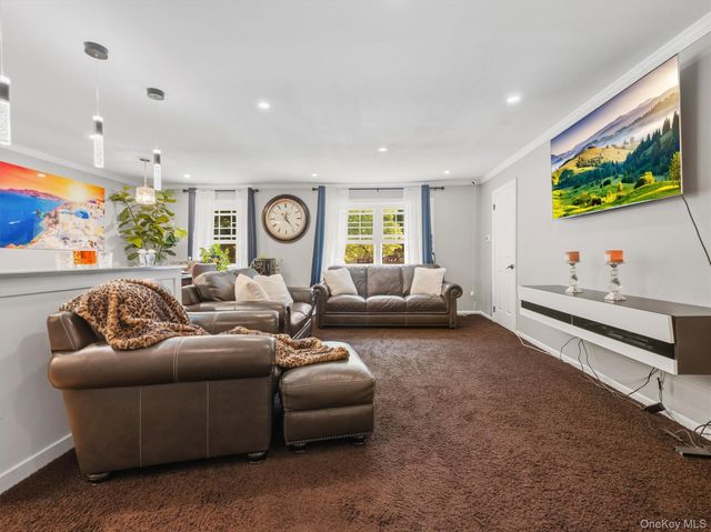 316 Parkside Drive 316, Suffern, NY 10901