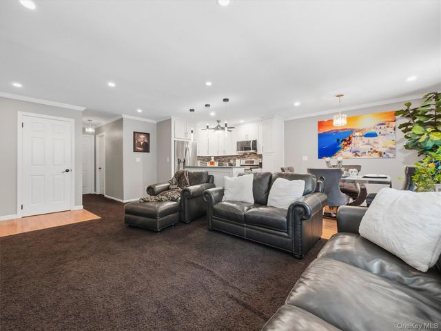 316 Parkside Drive 316, Suffern, NY 10901