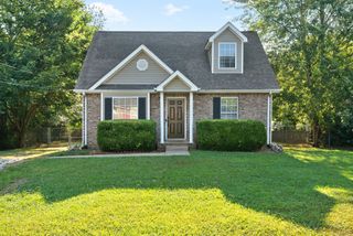 3421 Oak Lawn Dr, Clarksville, TN 37042