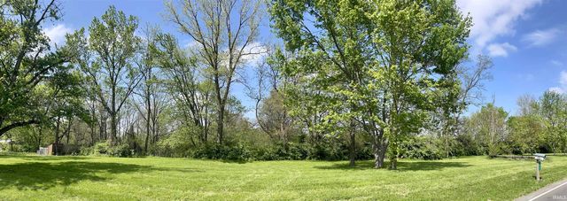 W Cornbread Road, Yorktown, IN 47396