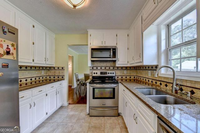 994 Bay Ridge Drive, Lawrenceville, GA 30045