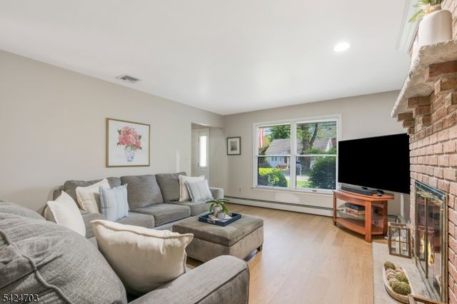 9 Liberty Rd, Bernardsville Boro, NJ 07924