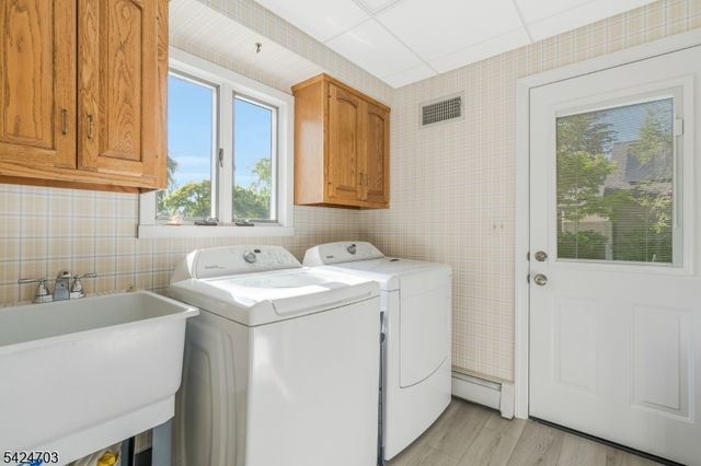 9 Liberty Rd, Bernardsville Boro, NJ 07924