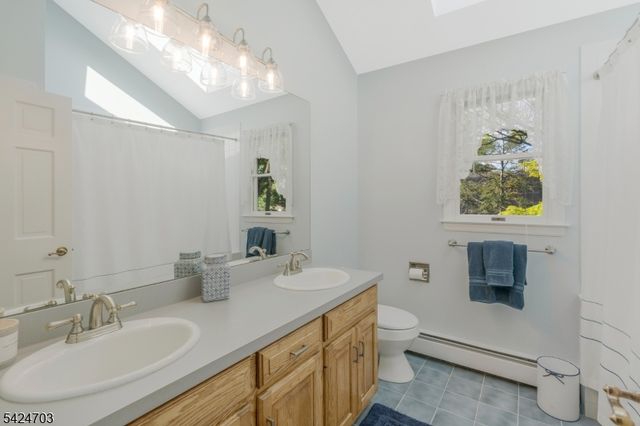 9 Liberty Rd, Bernardsville Boro, NJ 07924