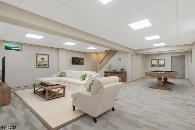 9 Liberty Rd, Bernardsville Boro, NJ 07924