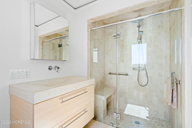 7 Circle Drive, Monmouth Beach, NJ 07750