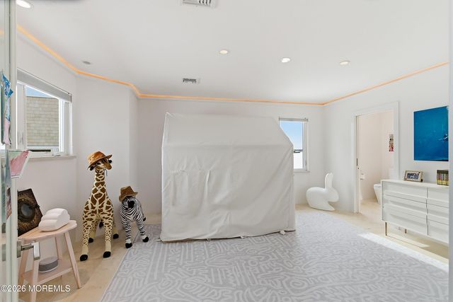 7 Circle Drive, Monmouth Beach, NJ 07750