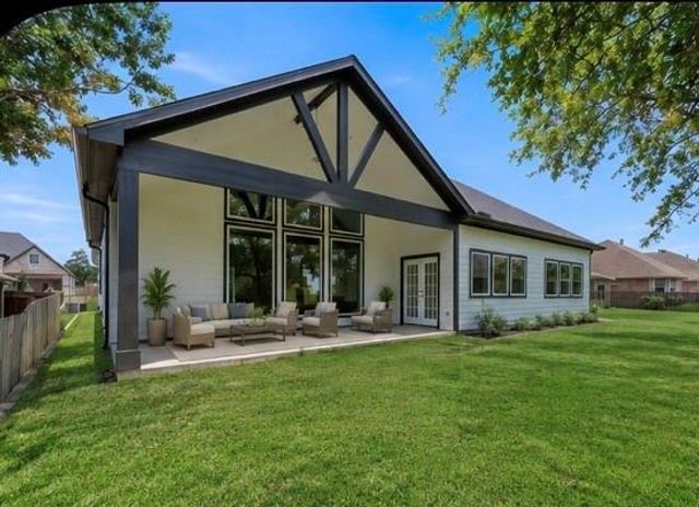 101 Bermuda Circle, Montgomery, TX 77356