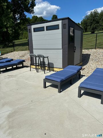 35 Highland Avenue, Ellington, CT 06029