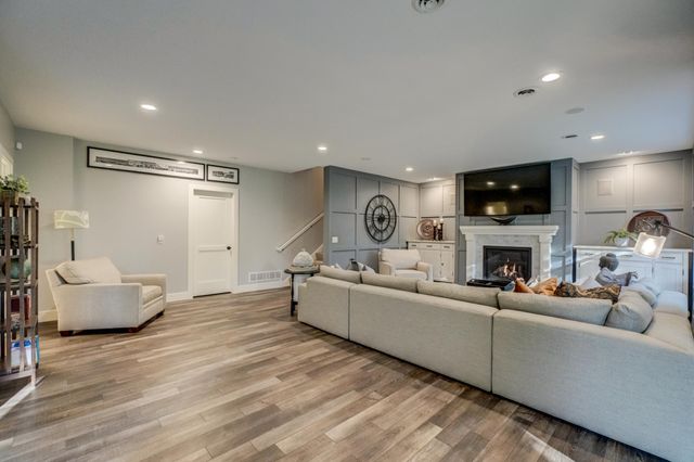 1425 Monterey Court, Stillwater, MN 55082
