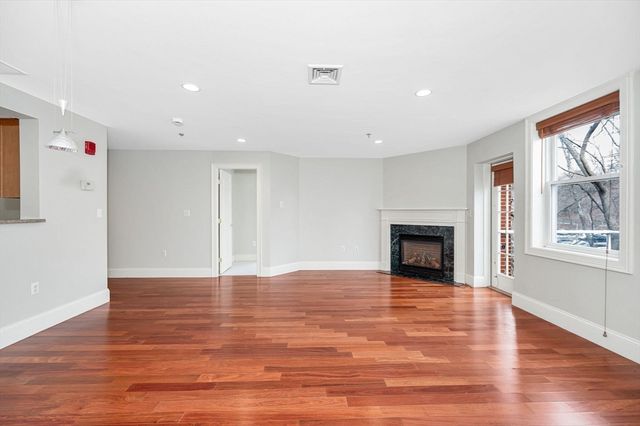 1732 Main Street 205, Concord, MA 01742