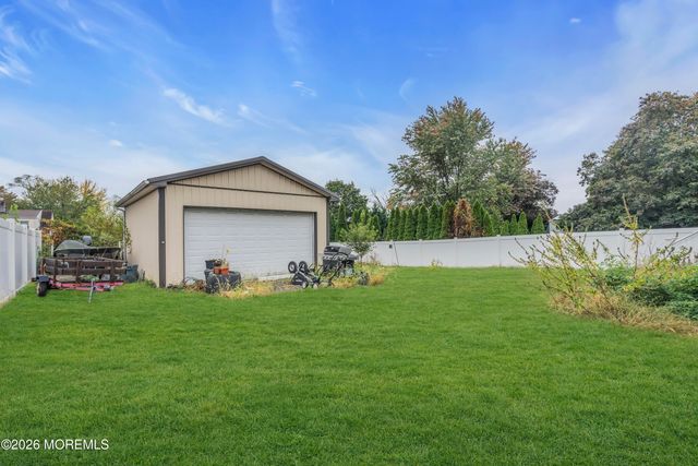 17 Sadowski Street, East Brunswick, NJ 08816