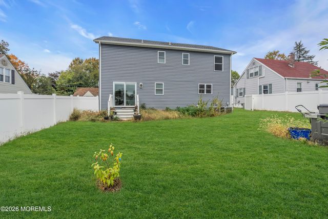 17 Sadowski Street, East Brunswick, NJ 08816