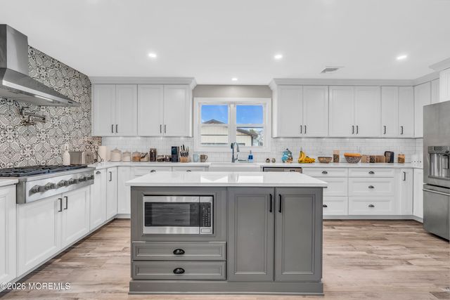 17 Sadowski Street, East Brunswick, NJ 08816