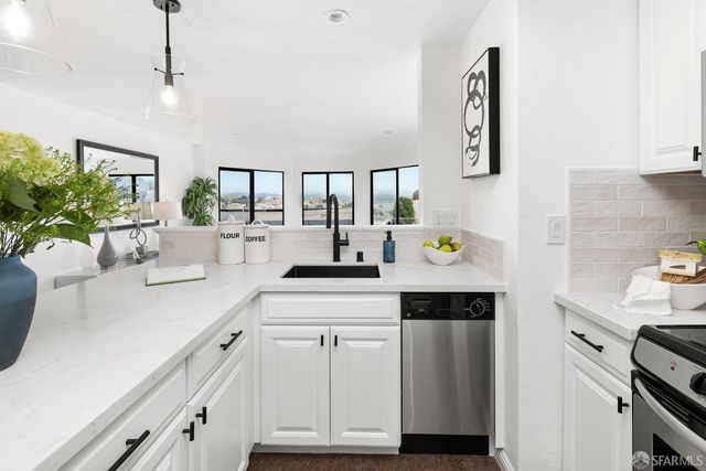 2 Fallon Place 11, San Francisco, CA 94133