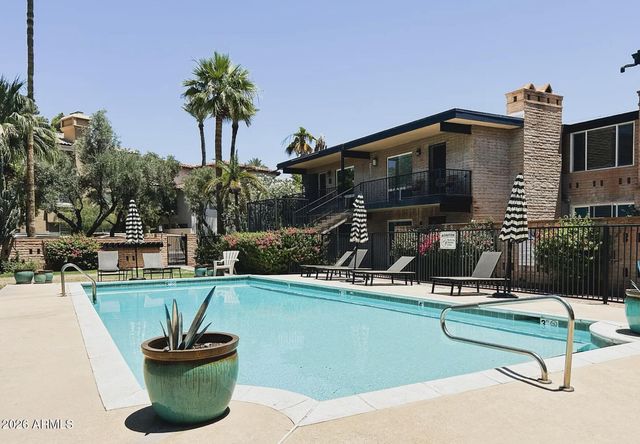 7401 E NORTHLAND Drive 6, Scottsdale, AZ 85251