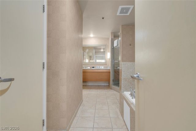 211 East Flamingo Road 615, Las Vegas, NV 89169