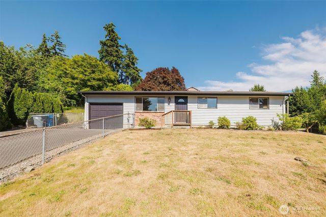 12712 1st Avenue Ct E, Tacoma, WA 98445