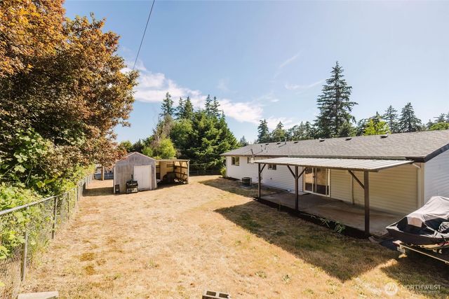 12712 1st Avenue Ct E, Tacoma, WA 98445