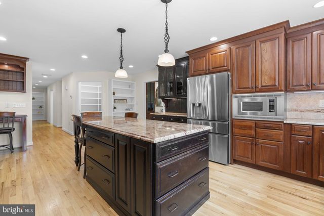 10 CAROLE CT, Severna Park, MD 21146