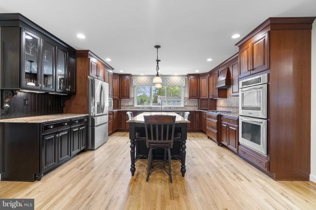10 CAROLE CT, Severna Park, MD 21146