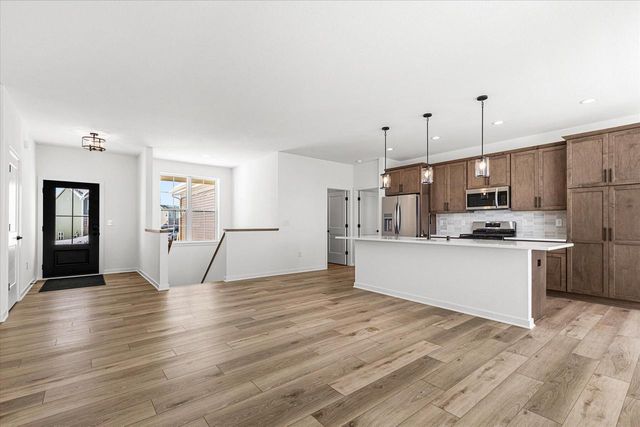 674 Mary WAY, Slinger, WI 53086