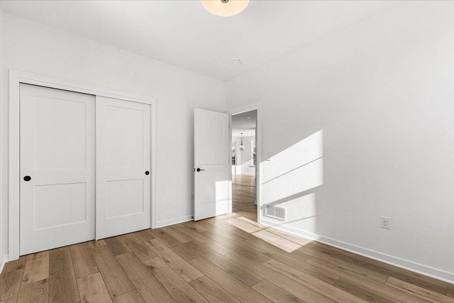 674 Mary WAY, Slinger, WI 53086