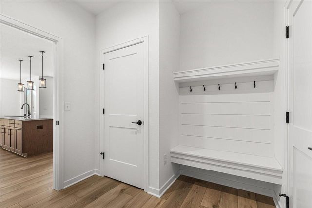 674 Mary WAY, Slinger, WI 53086