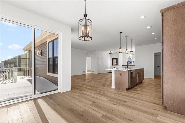 674 Mary WAY, Slinger, WI 53086