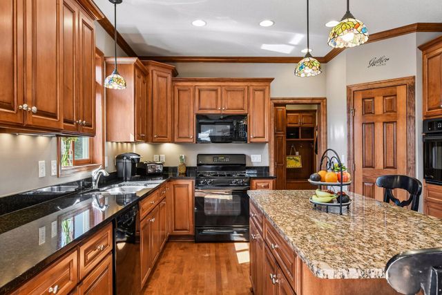 9441 Glacier Road, Minnetrista, MN 55375