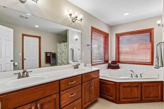 9441 Glacier Road, Minnetrista, MN 55375