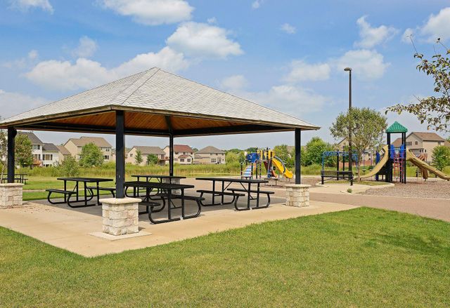 9441 Glacier Road, Minnetrista, MN 55375