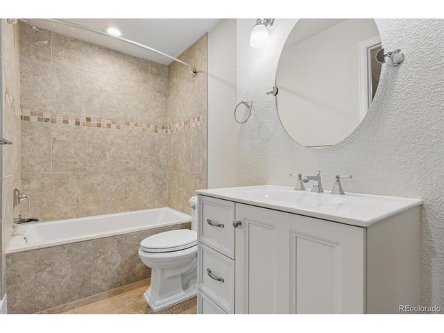 7199 S Chapparal Cir W, Centennial, CO 80016