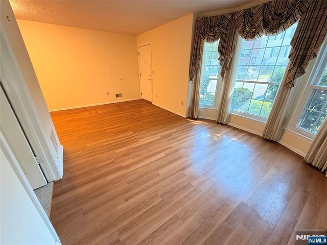 744 Pepperidge Road, Mahwah, NJ 07430