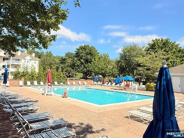 744 Pepperidge Road, Mahwah, NJ 07430