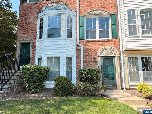 744 Pepperidge Road, Mahwah, NJ 07430