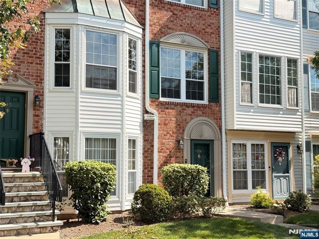 744 Pepperidge Road, Mahwah, NJ 07430