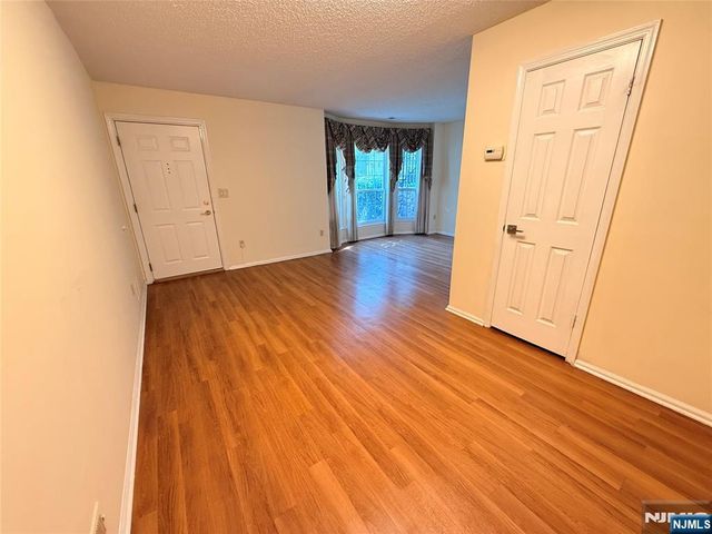 744 Pepperidge Road, Mahwah, NJ 07430